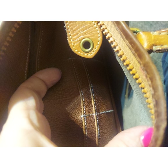 Vintage Dooney & Bourke Leather Satchel Bag Taupe Shoulder Purse No Charm - Picture 11 of 11